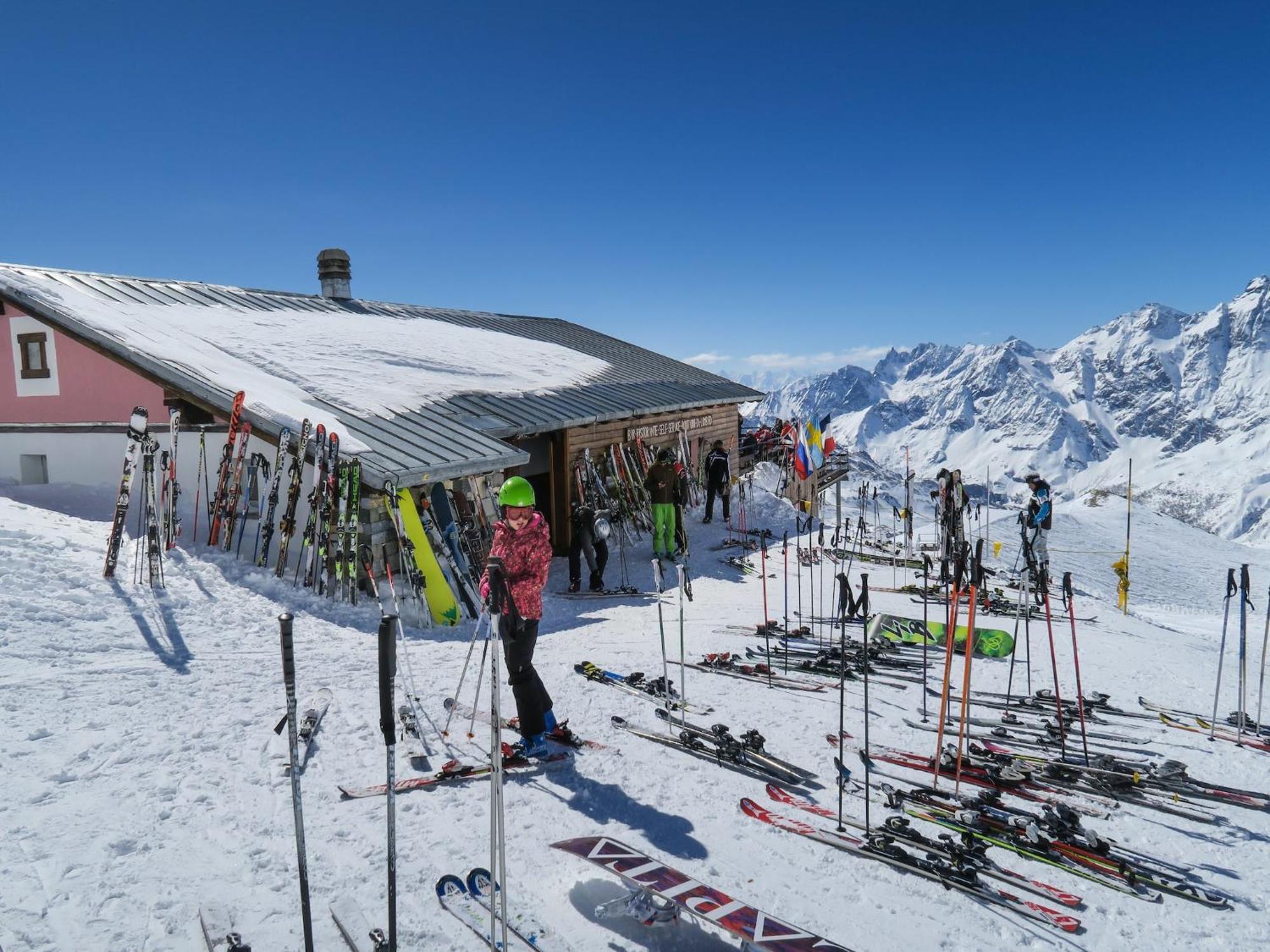 Contemporary Apartment In Breuil Cervinia Near Ski Area المظهر الخارجي الصورة